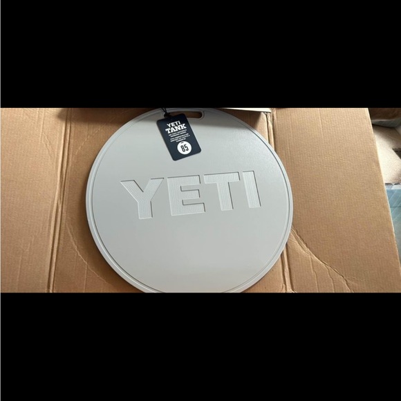 Yeti 85 Tank Bucket Lid - Picture 3 of 3